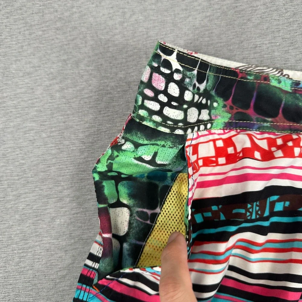Robert Graham Paradise Board Shorts Mens 34 Tribal Geometric Striped Vibrant